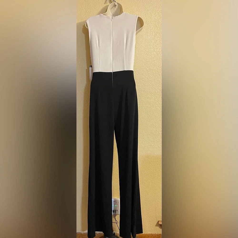 Issue New York Black White Sleeveless Jumpsuit Formal‎ Career Party